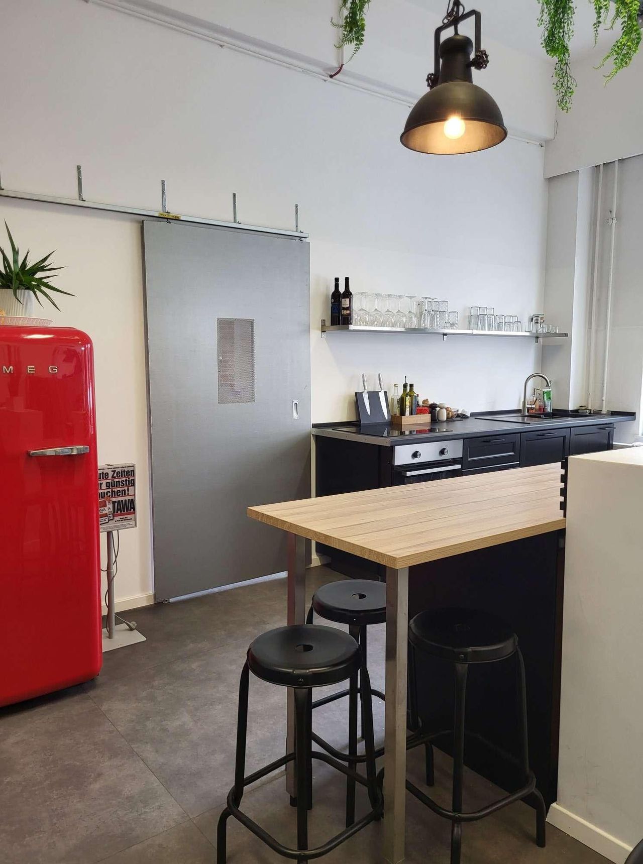 Nuremberg Mobiles Arbeiten Meeting rooms Meet Space II - inkl. Wasser, Tee, Kaffee & Küche image 17