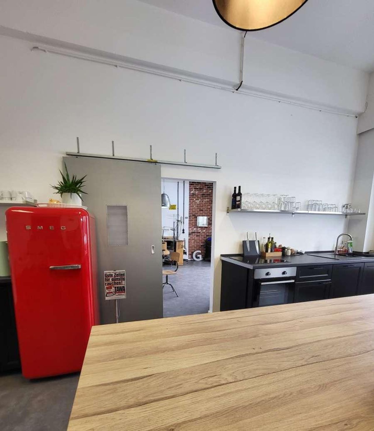 Nuremberg Mobiles Arbeiten Meeting rooms Meet Space II - inkl. Wasser, Tee, Kaffee & Küche image 19