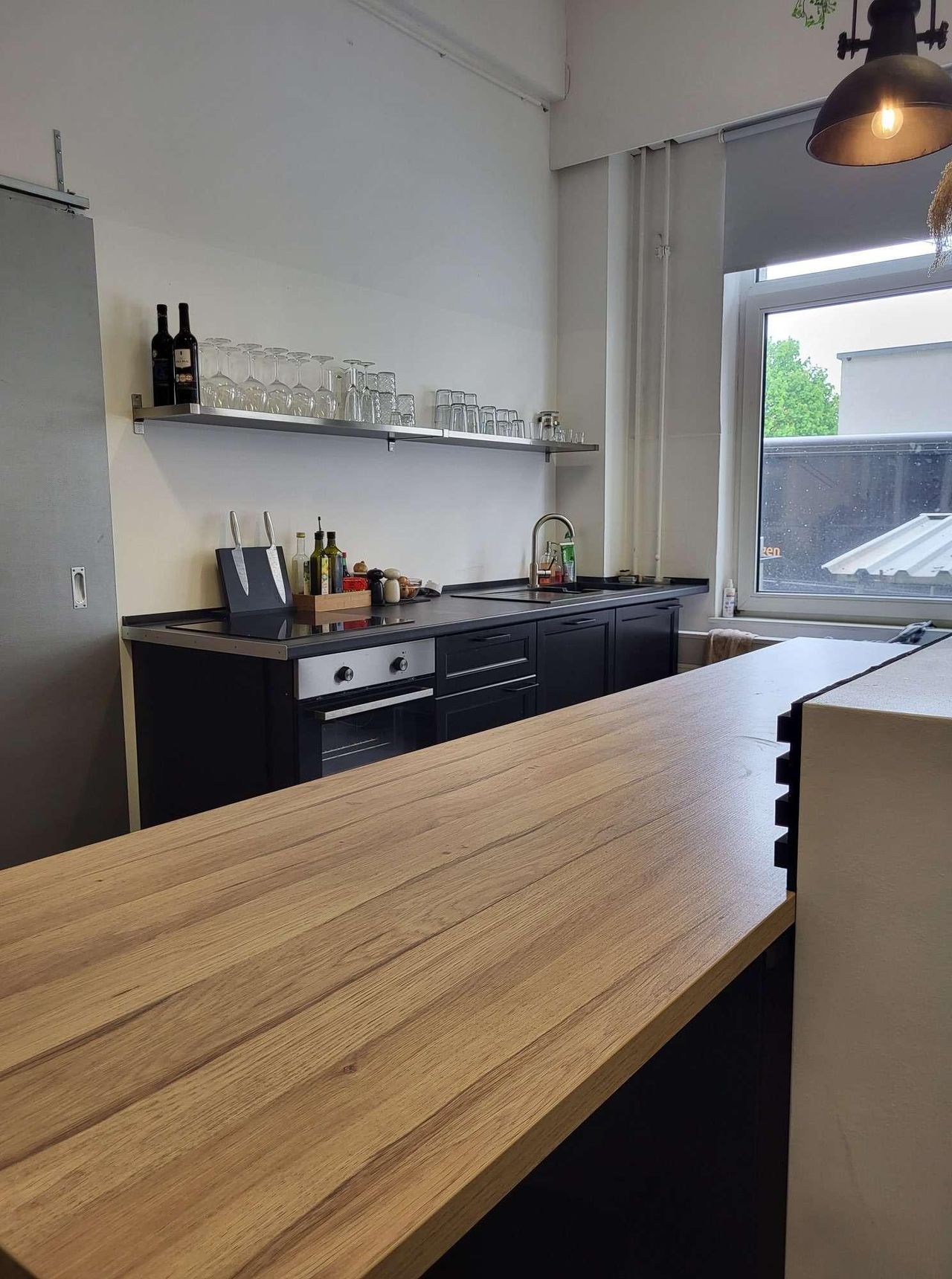 Nuremberg Mobiles Arbeiten Meeting rooms Meet Space II - inkl. Wasser, Tee, Kaffee & Küche image 15