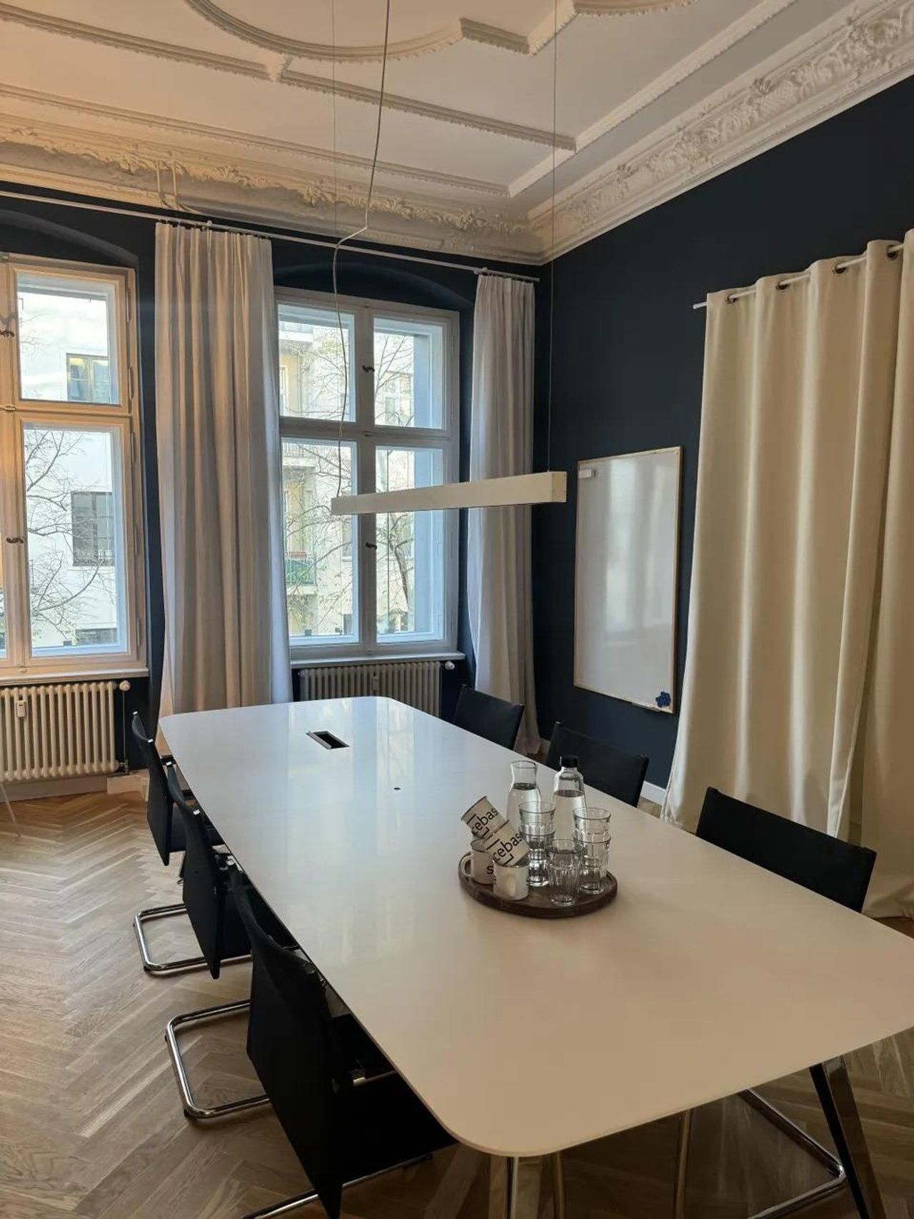 Berlin Coworking Meeting rooms Classy Meeting Room image 4