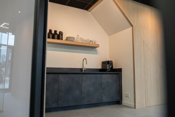 Amersfoort Werkruimte Werkplek + kleine spreekkamer beneden image 4