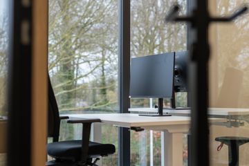 Amersfoort Werkruimte Werkplek + kleine spreekkamer beneden image 1