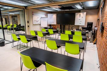 Hamburg Corporate event space Roooar Room image 9