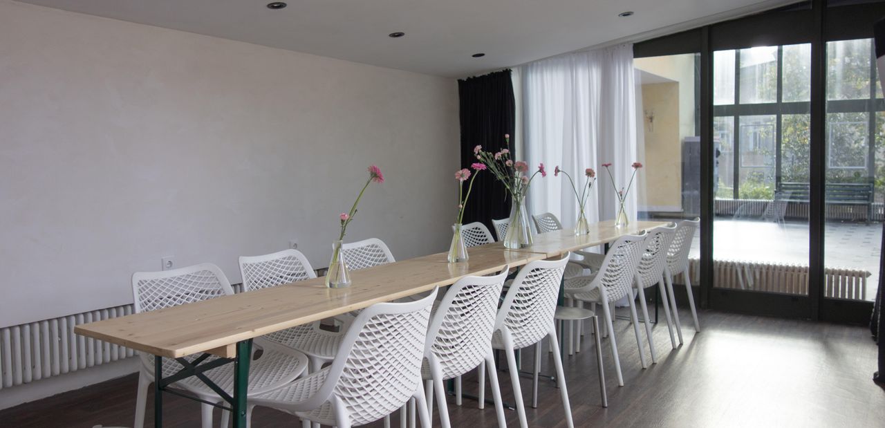 Halle (Saale) Mobiles Arbeiten Veranstaltungsraum belong base image 5