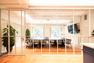 Amsterdam Meeting room EMS Boardroom image 1