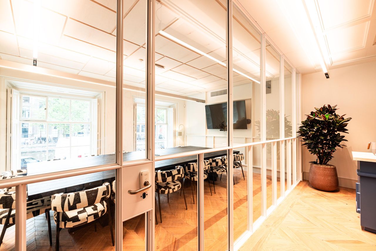 Amsterdam  Meeting room EMS Boardroom image 2