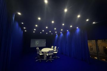 Brussels Conference room image 0