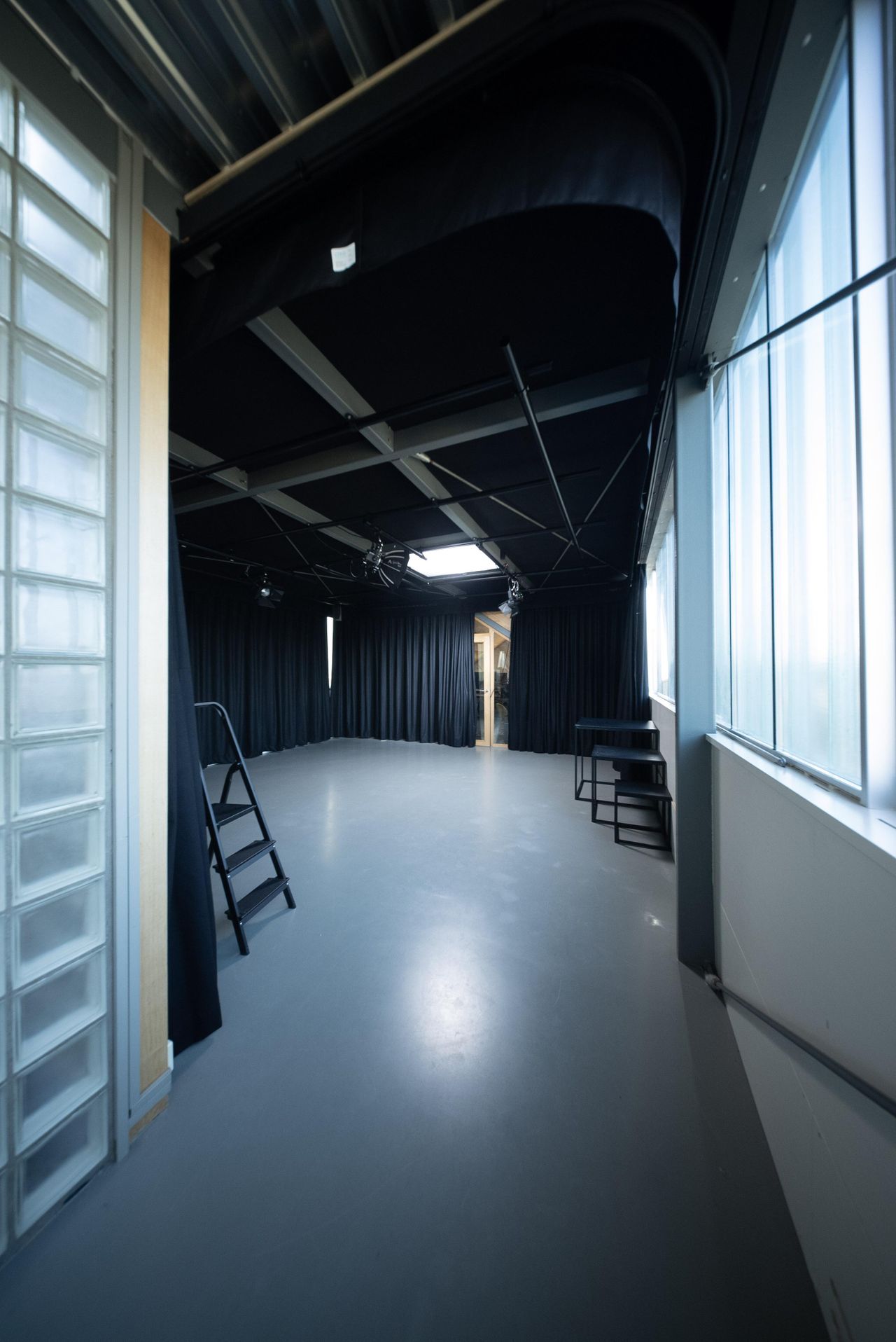 Amsterdam  Fotostudio The Black Box Amsterdam image 16