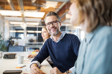 Schönefeld Präsentation Filmstudio Fotolocation & Filmlocation Berlin image 1