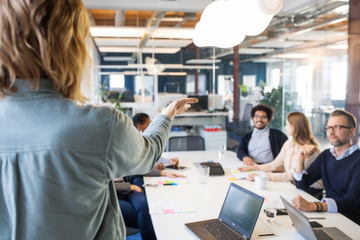 Schönefeld Präsentation Filmstudio Fotolocation & Filmlocation Berlin image 6