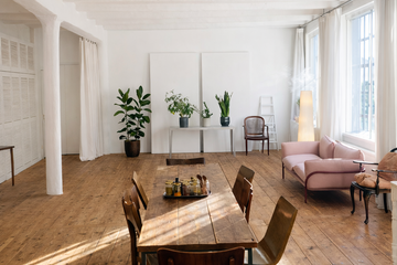 Hamburg Creative Meeting Fotostudio Sunlit Daylight Industrial Loft Studio with Large Windows image 3