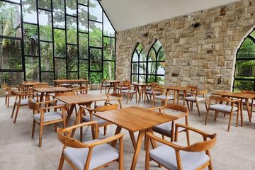 Rest of the World  Workshop space Event Hall image 2