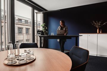 Stuttgart Business center Chefbüro mit Besprechungslösung Käte Hamburger bis zu 4 Personen image 2