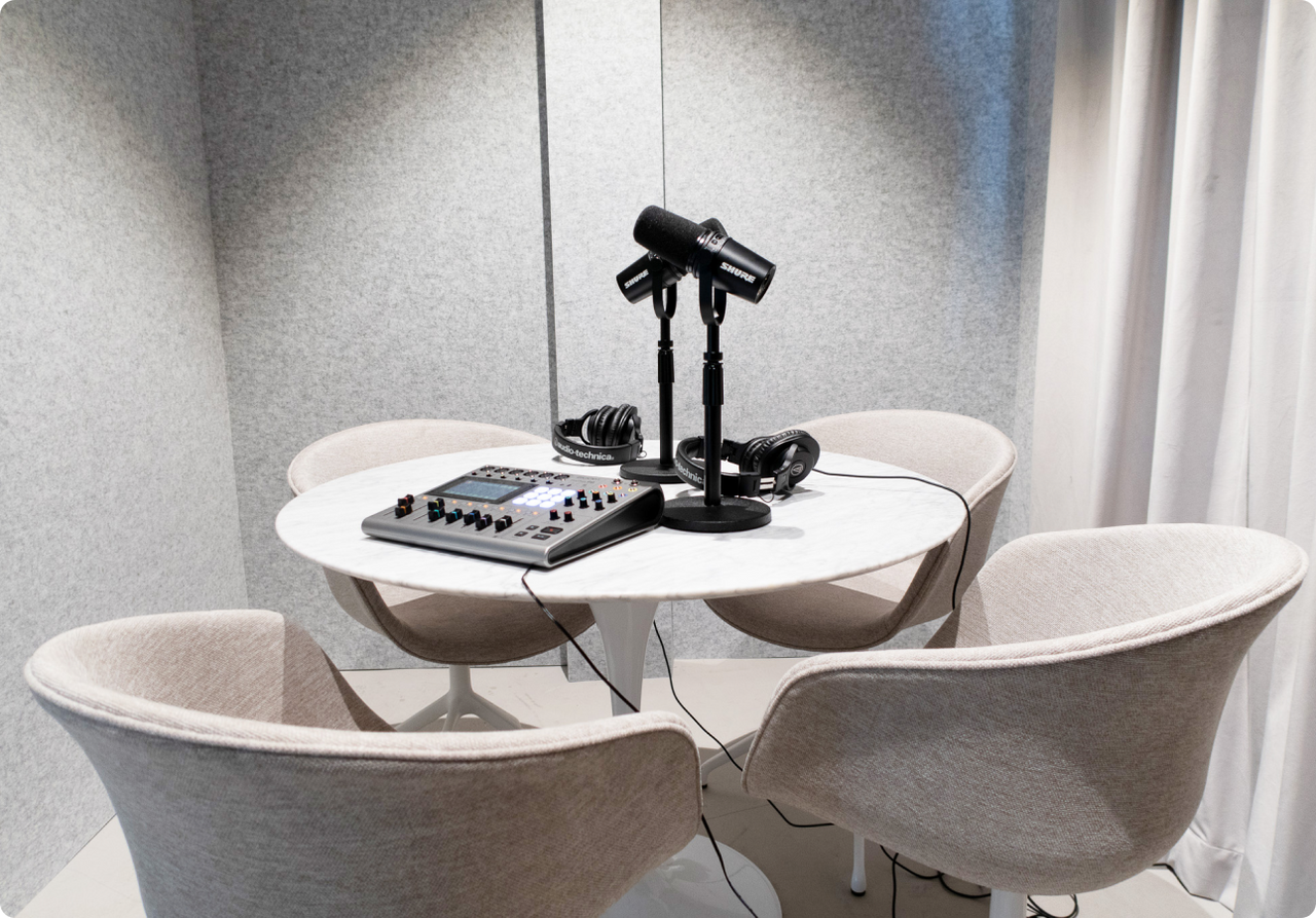 Singapore Interview Workspace Podcast Suite image 3