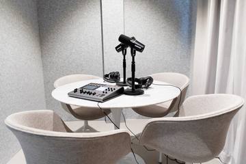 Singapore Interview Workspace Podcast Suite image 3