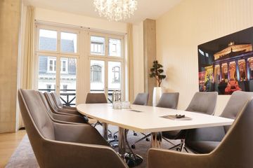 Berlin Kunden-Meeting Meeting rooms Konferenzraum VOLTAIRE image 1