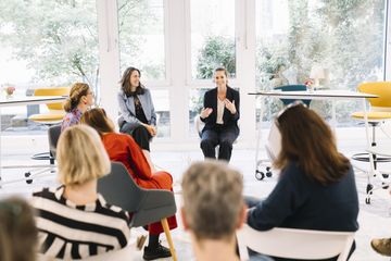 Frankfurt am Main Mobiles Arbeiten Meetingraum CREATIVE LAB image 12