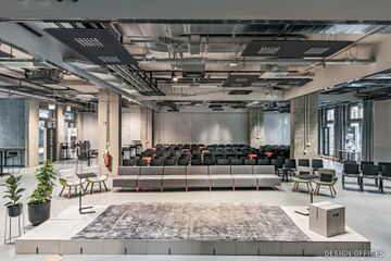 Düsseldorf  Bedrijvencentrum Arena 6.I image 1