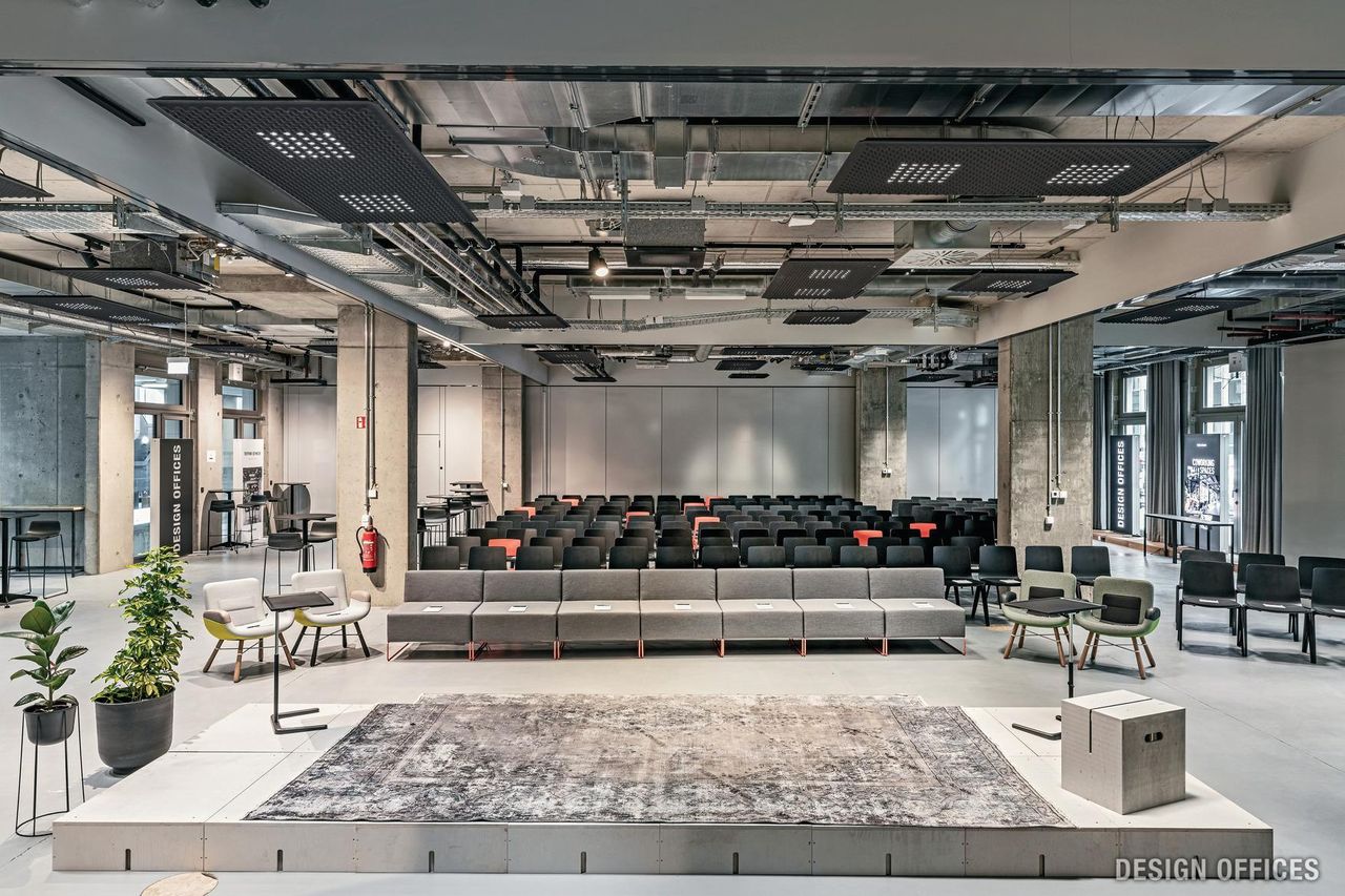 Düsseldorf  Business center Arena 6.I image 1