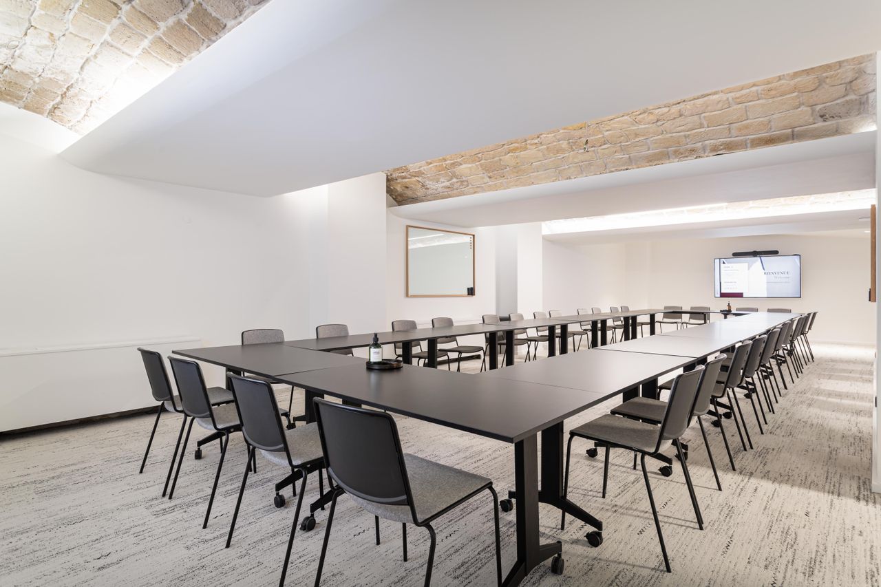 Paris  Coworking spaces Salle de réunion -  36 personnes (MTS05) image 1