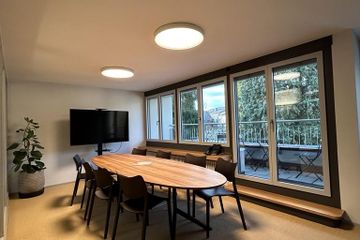 Zürich Kundengespräch Meeting rooms Sitzungszimmer mit Balkon image 1