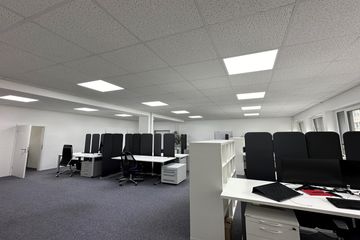 Rest of the World Office desk Großraum- Schreibtische- Monatsticket im 2.OG image 1