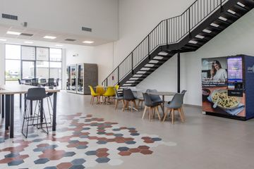 Rest of the World Coworking spaces Bureau 2 image 1