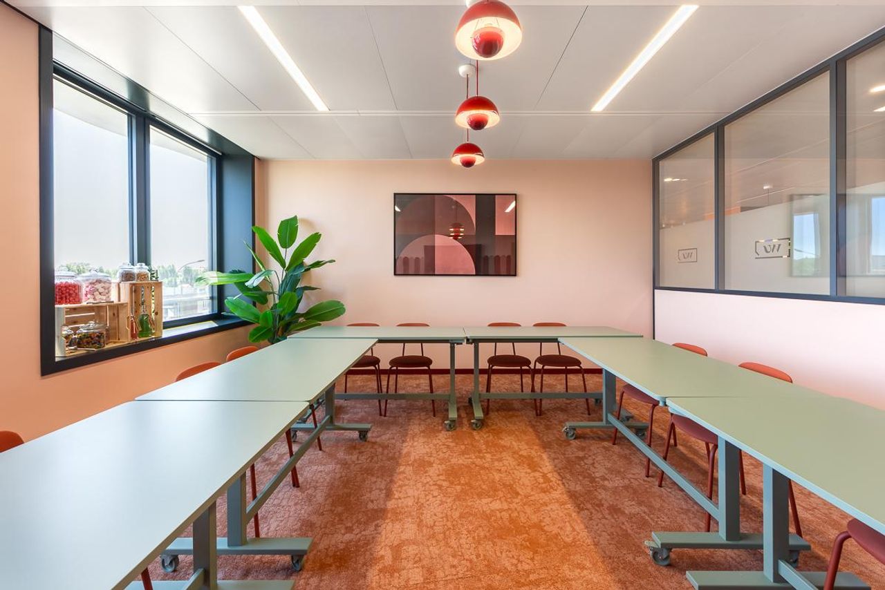 Rest der Welt Coworking Meetingraum Salle Allegra image 2