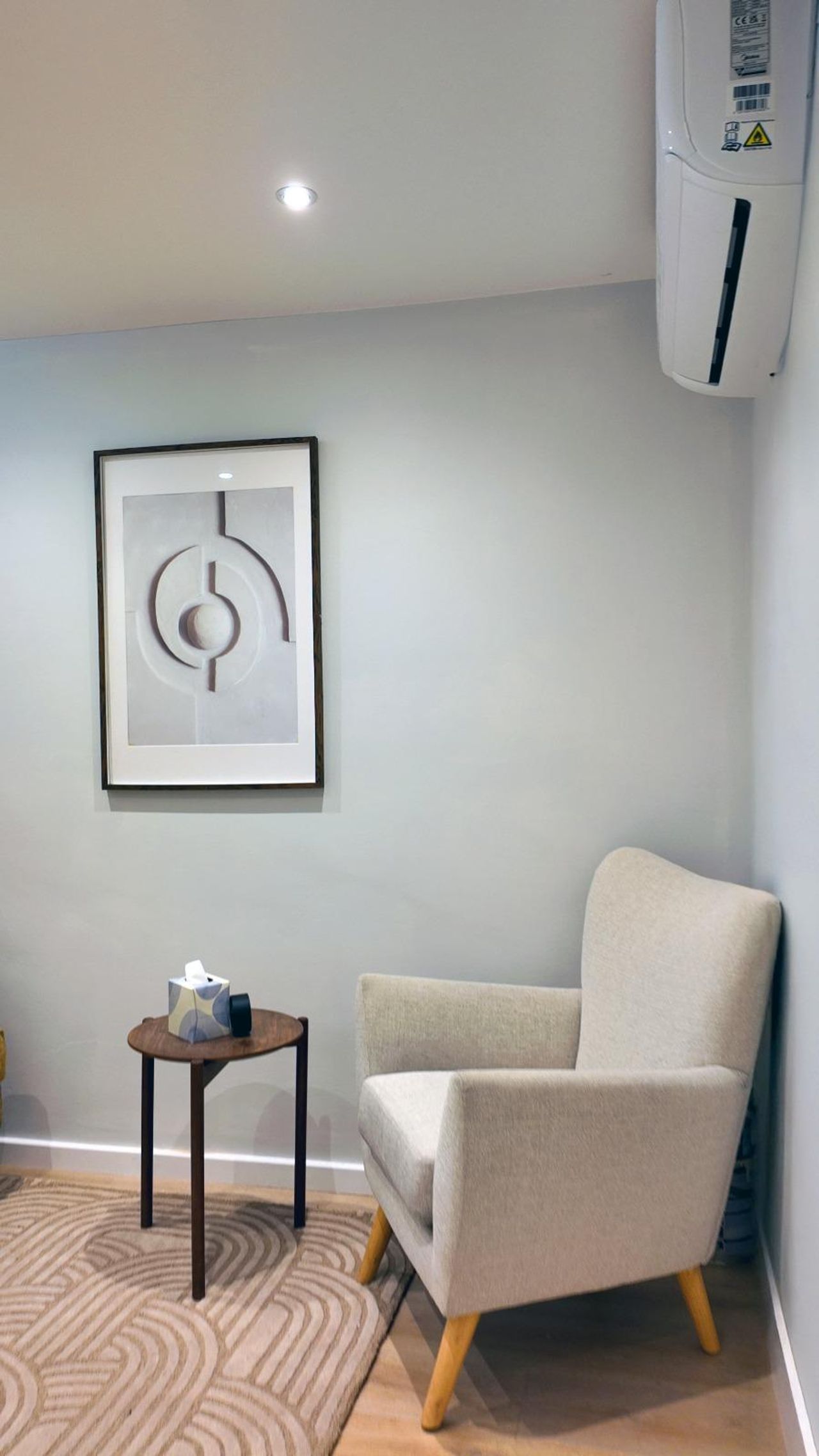 London  Consulting Room Cypress Room image 2