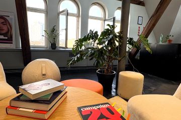 Berlin Office desk Flexibler Arbeitsplatz im Open-Space image 11