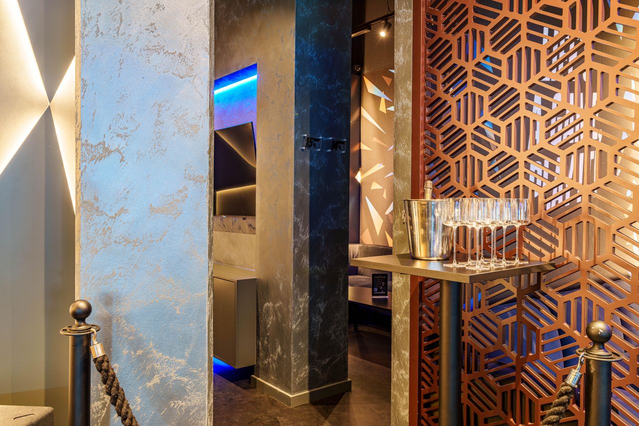 London  Party room The Duo Booth image 0