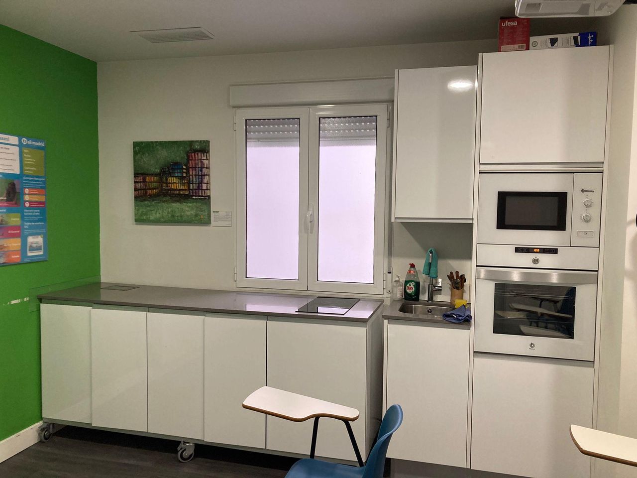 Rest van de wereld Mobile Working  León image 3