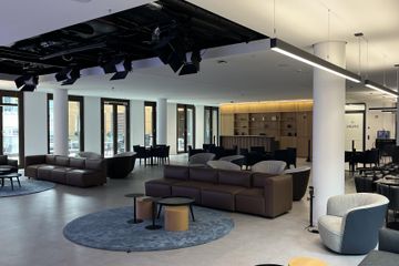 Frankfurt am Main   Skyline Lounge image 1