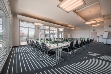 Rest of the World Seminar Boardroom Sem2 image 2