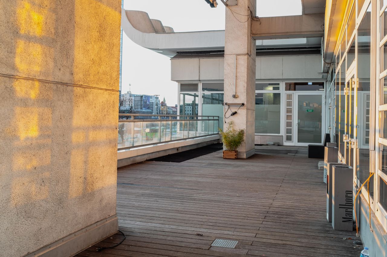 Berlin  Club Balcony Am Fernsehturm image 9