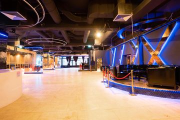 Berlin Club Balcony Am Fernsehturm image 15