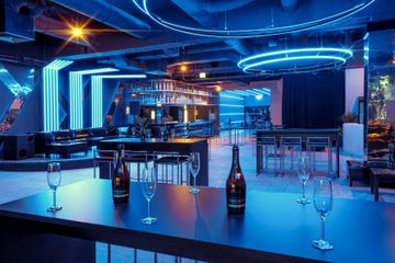 Berlin  Club Balcony Am Fernsehturm image 3