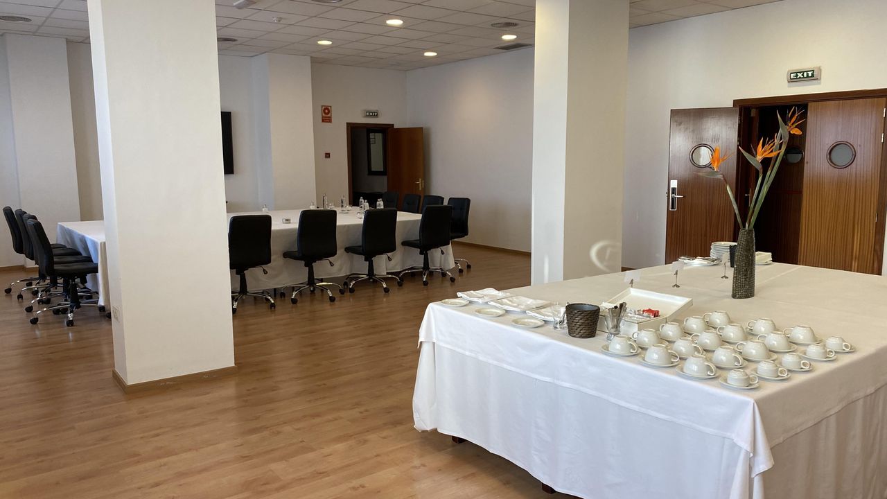 Fuengirola Offsite Meeting Meeting room Salon Fuengirola image 3