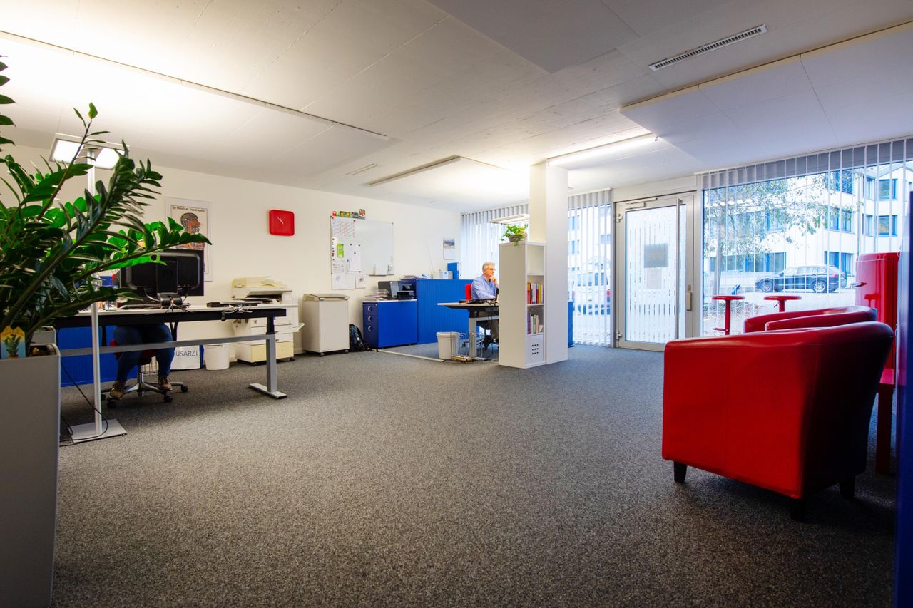 Rest of the World Coworking  Arbeitsplatz image 0