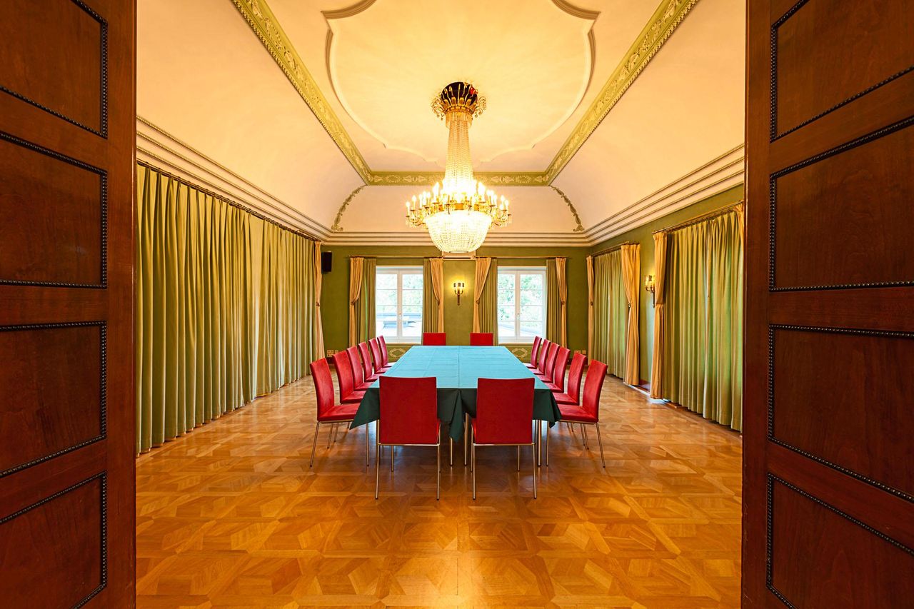 Baden-Baden  Corporate event space Damen- / Herrenzimmer image 1