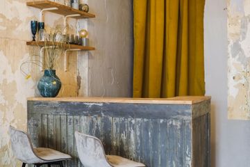 Berlin  Außergewöhnliche Locations Bar image 1