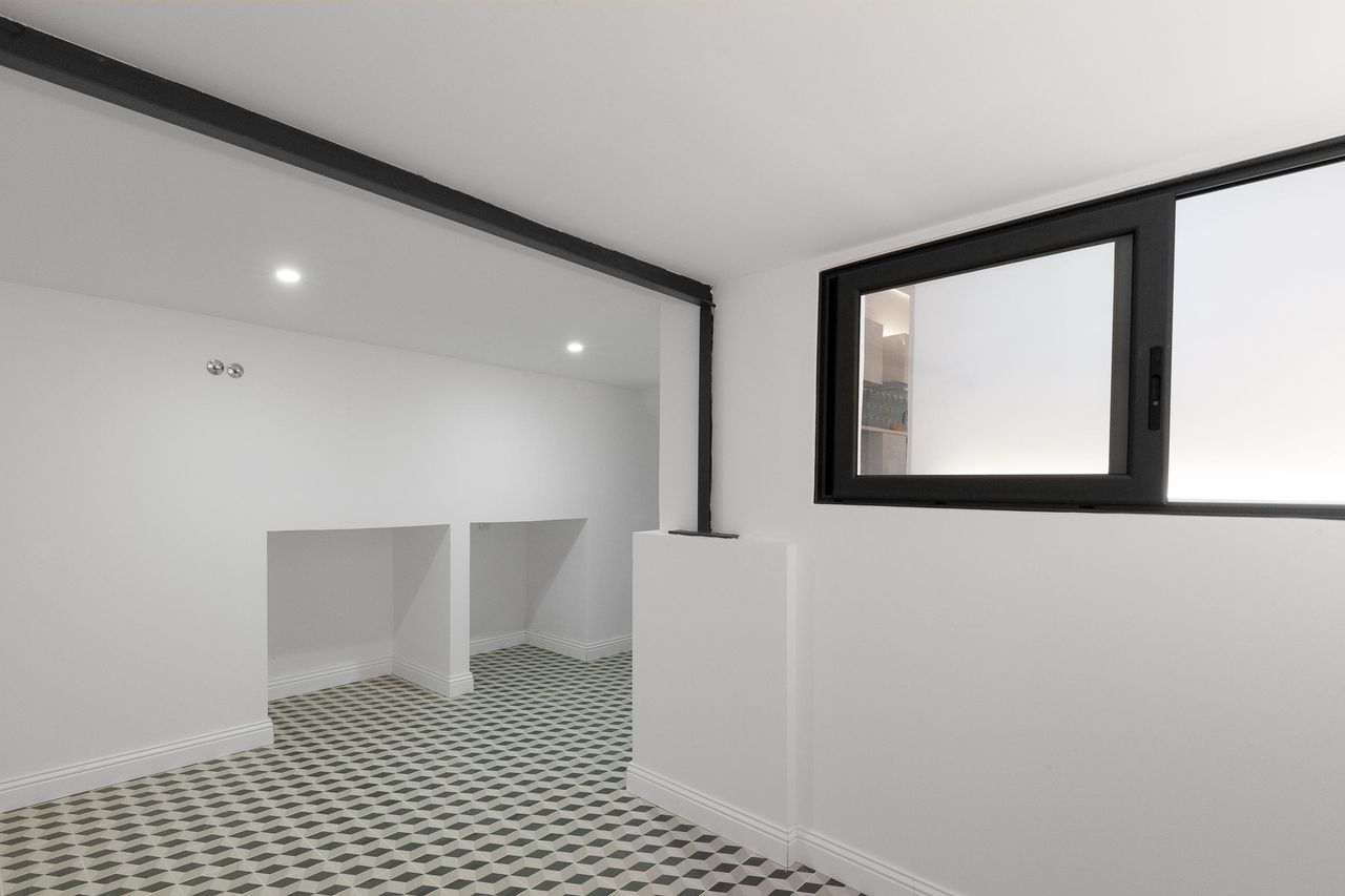 Barcelona  Studio Creative Space in Born image 9