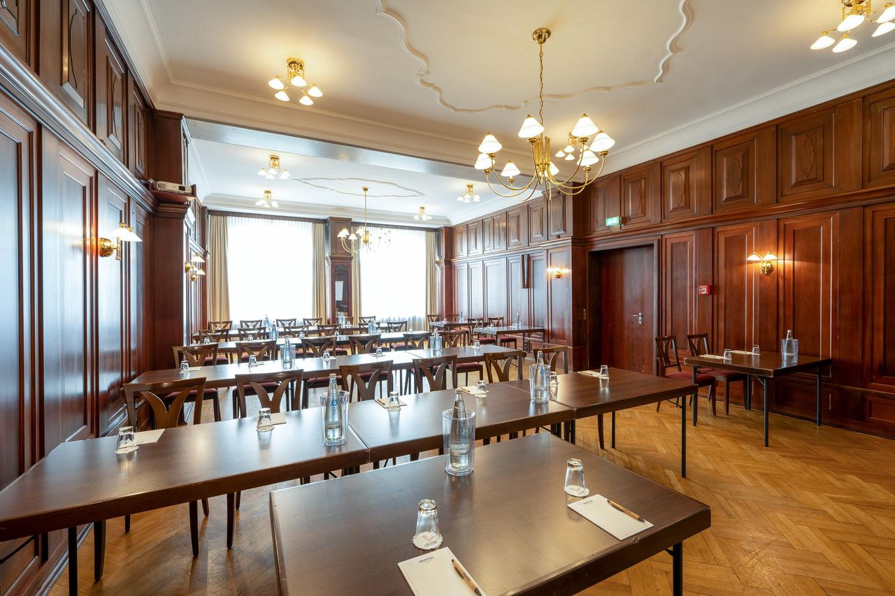 Berlin Offsite-Meeting Function Room Der Antike - Bankettsaal Jochen Klepper image 2