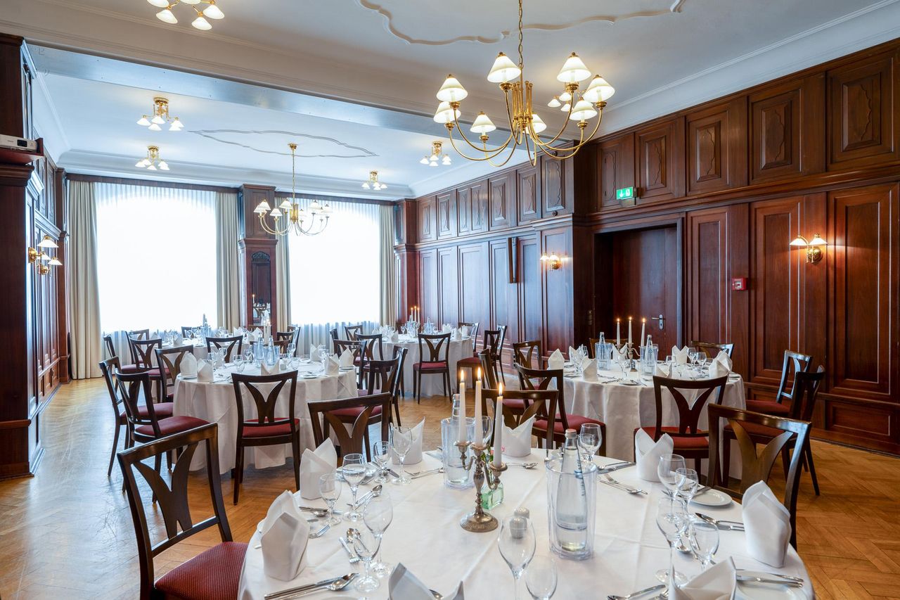 Berlin Offsite-Meeting Function Room Der Antike - Bankettsaal Jochen Klepper image 4