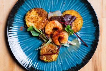 Berlin Bar Cosy wine bar image 1