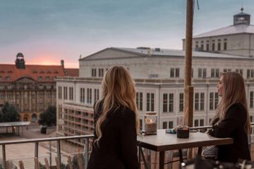 Wetter Office desk Felix Restaurant image 11