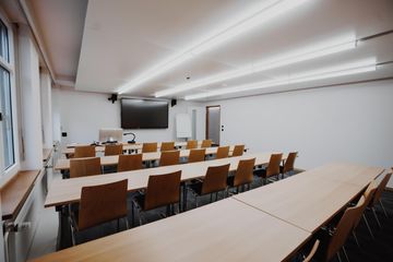 Zürich Seminar  Klassisches Schulzimmer 6 image 1