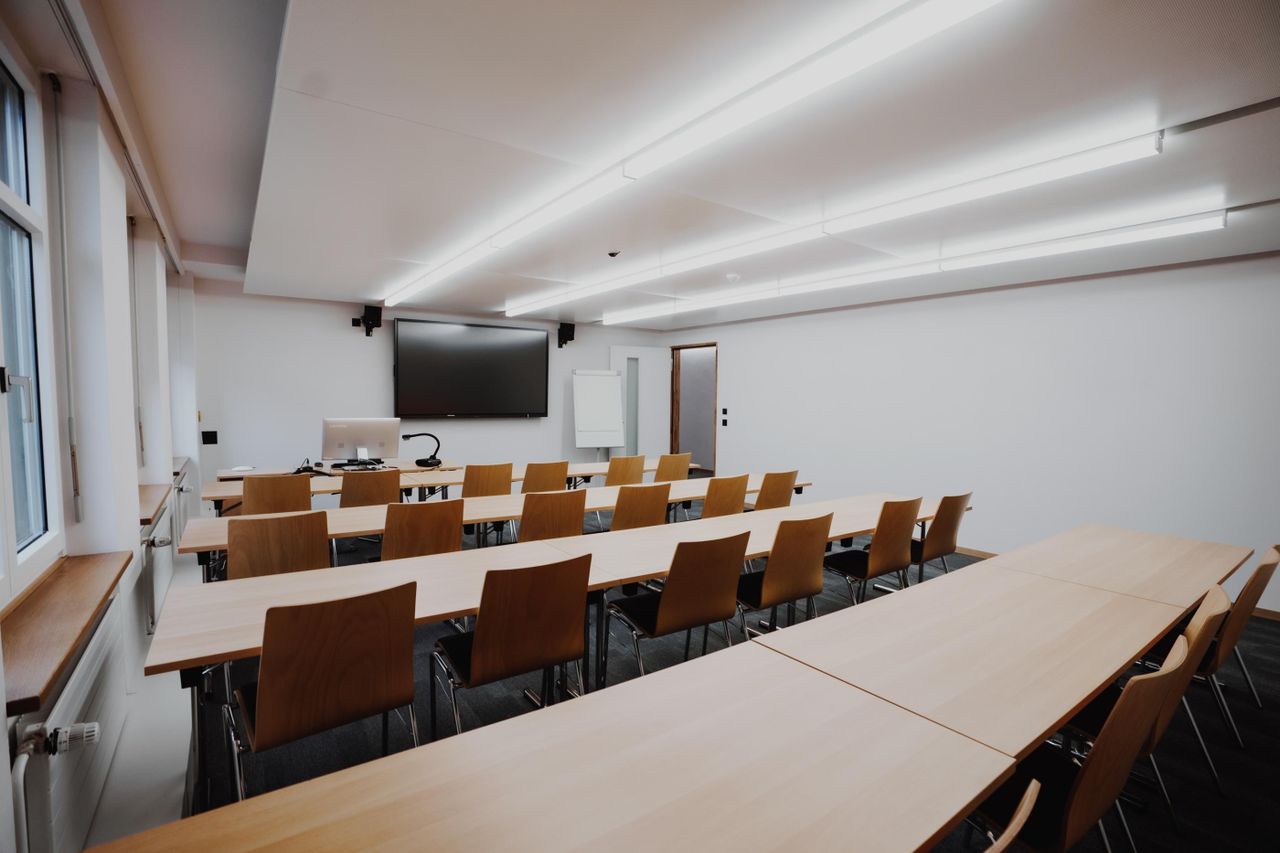 Zürich Seminar  Klassisches Schulzimmer 6 image 1