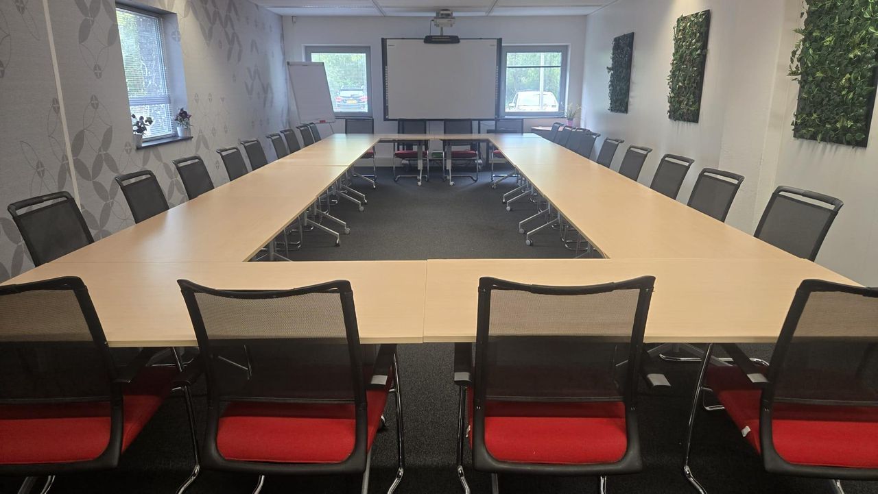 Almere  Meetingraum Europa Zaal - Trainingszaal image 0