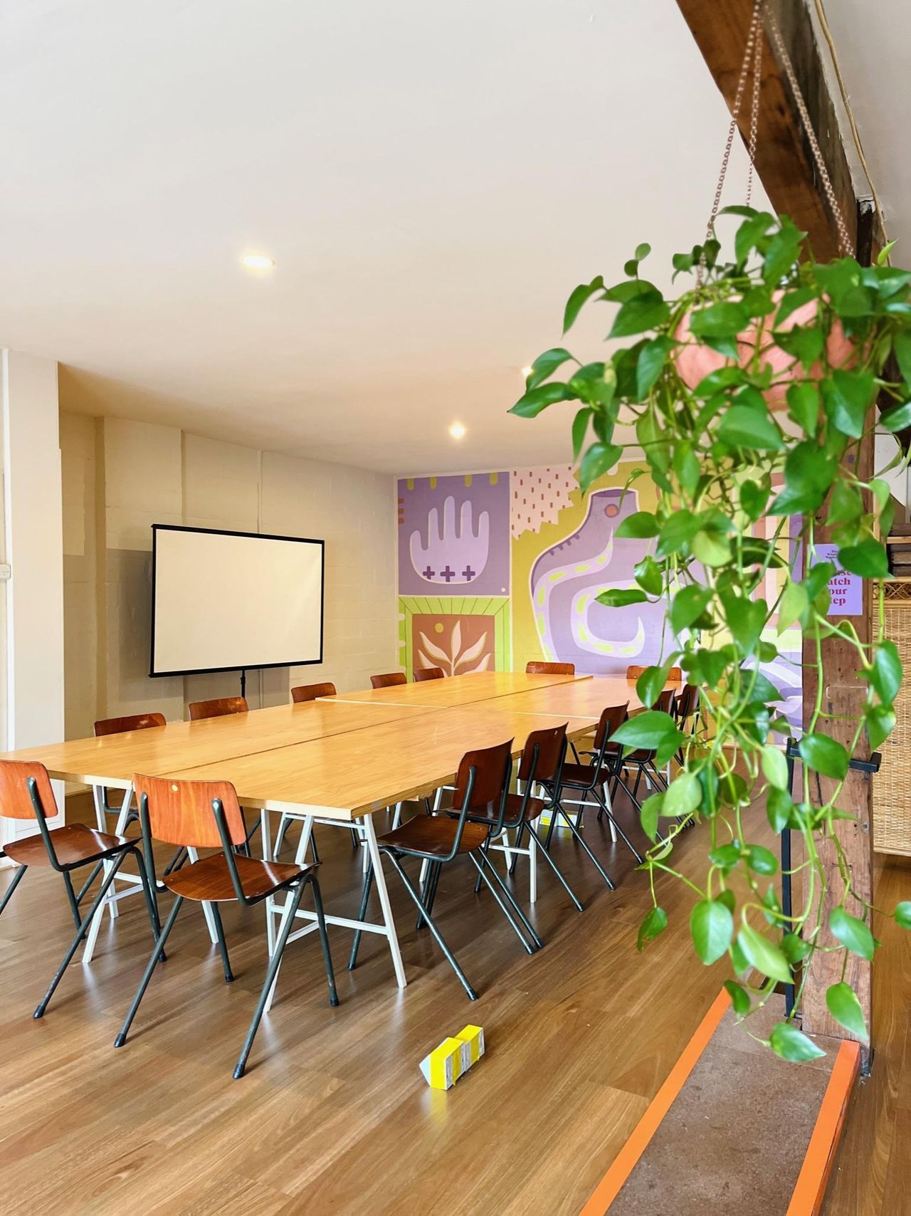 Melbourne Client Meeting Unusual venue Workshop space for up to 30 people - meeting room venue hire image 7